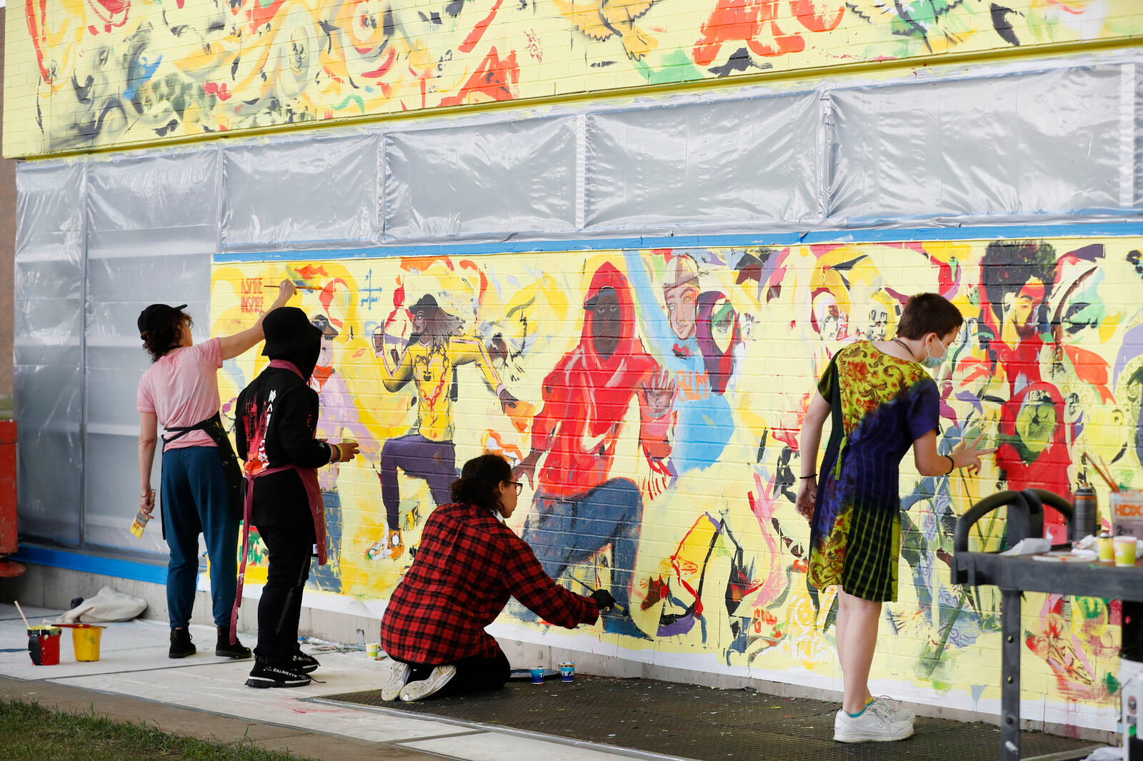 Cecily Brown mural (copy) and students Flight of the Chickadee
